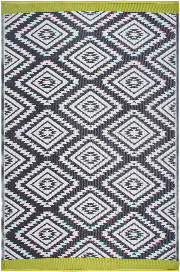 Valencia Reversible Recycled-Plastic Outdoor Rug